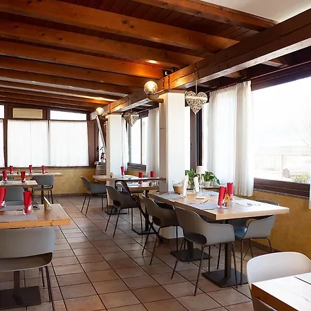 Al Benvenuto & Restaurant Tolmezzo