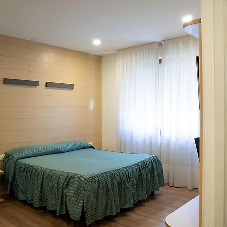 Ξενοδοχείο Al Benvenuto & Restaurant 3*