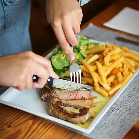 Ξενοδοχείο Al Benvenuto & Restaurant 3*